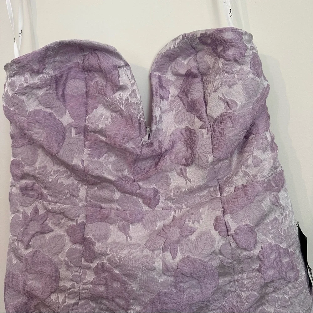 NWT Lulu's Lavender Floral Jacquard Strapless Mini Dress Size M - Picture 8 of 9